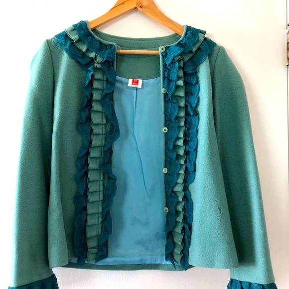 Super cute jacket!  Size small. - Picture 2 of 8